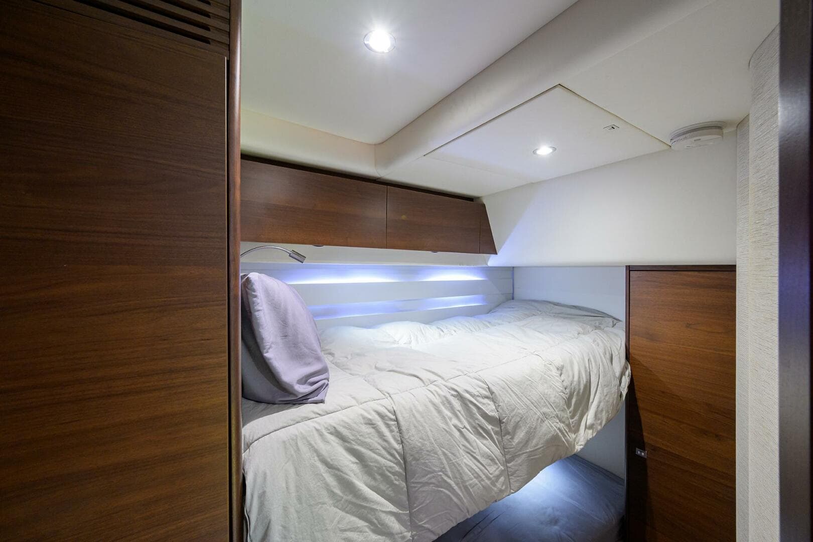 Princess F49 Chill- Guest Stateroom