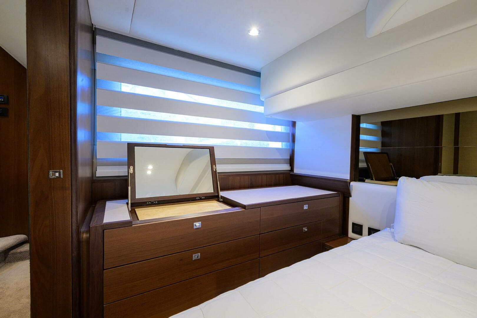 Princess F49 Chill- Master Stateroom