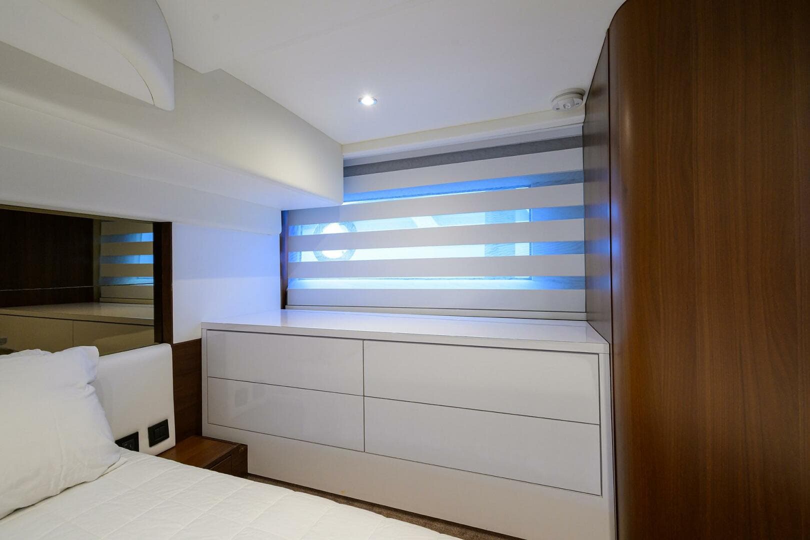 Princess F49 Chill- Master Stateroom