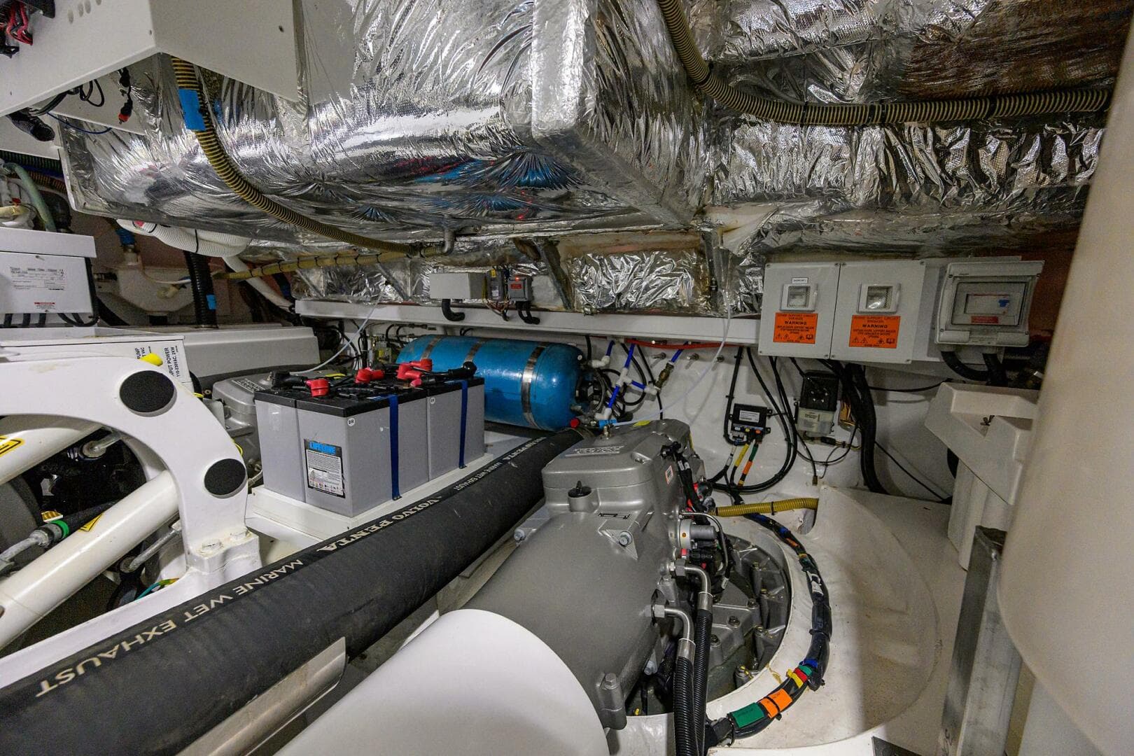 Princess F49 Chill- Engine Room