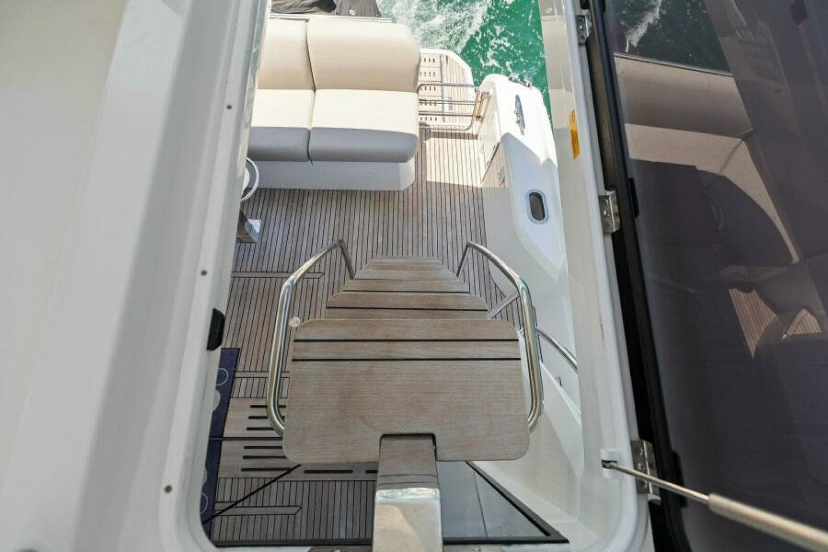 2022 59 Prestige Flybridge - How Sweet It Its - Flybridge