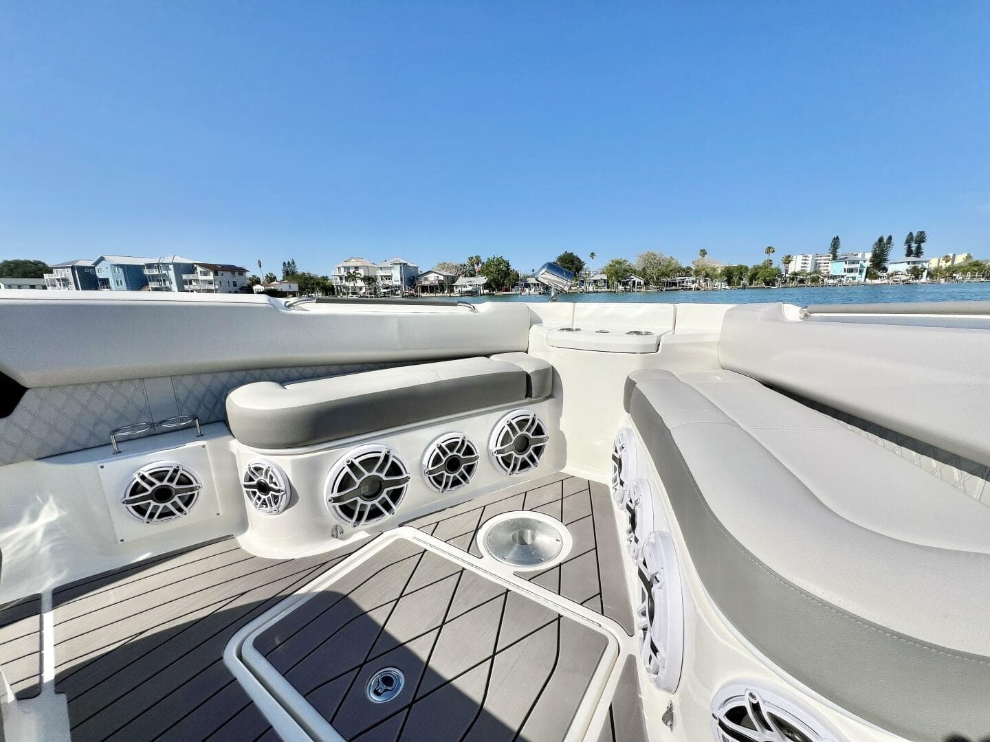 2022 Sea Ray SLX 400 OB