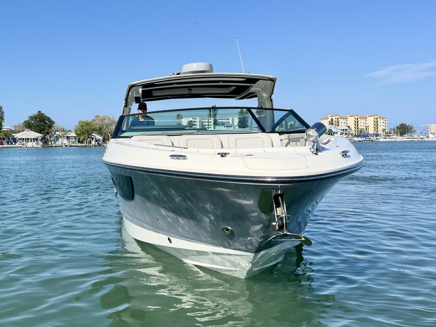 2022 Sea Ray SLX 400 OB