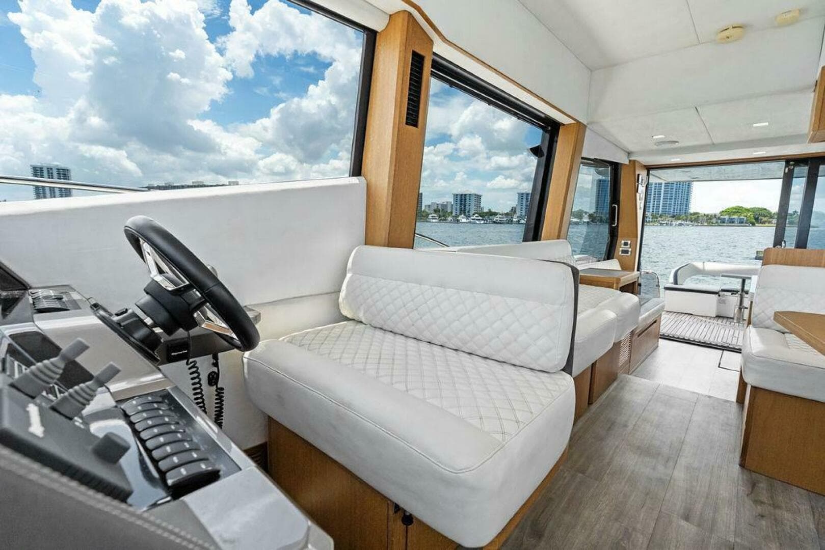 2019 Galeon 500 Fly