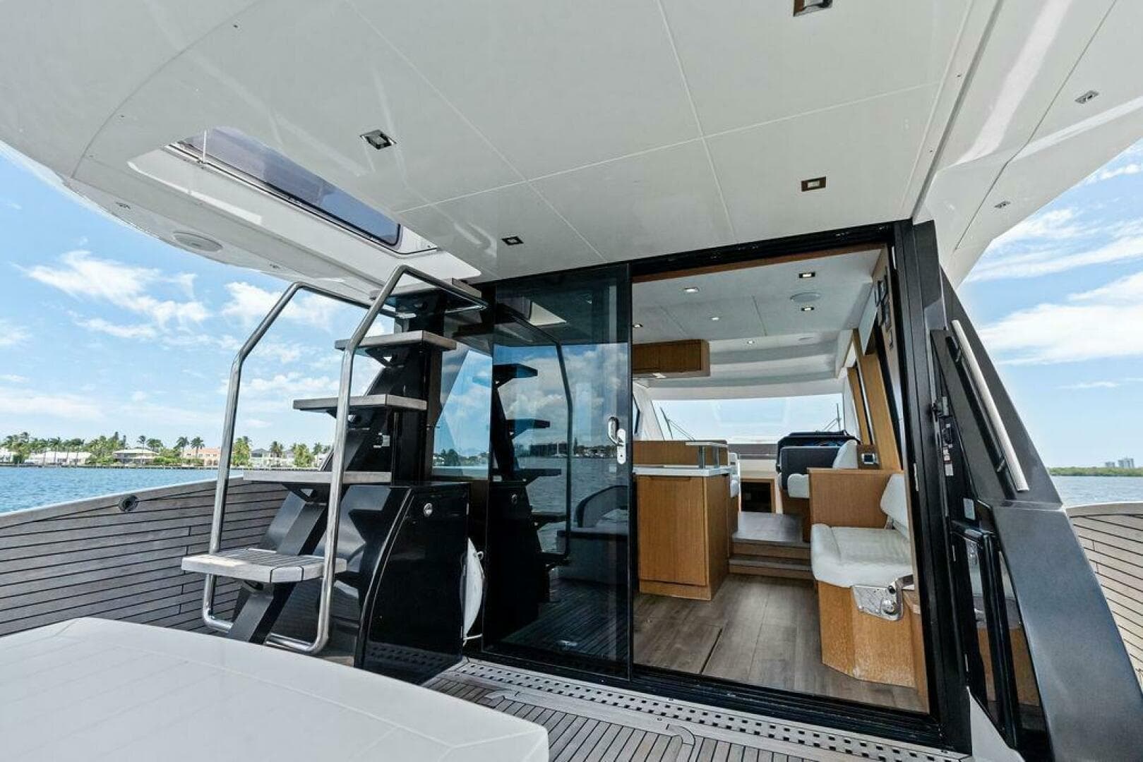 2019 Galeon 500 Fly