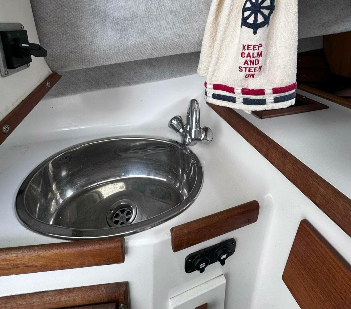 2017 Atlas Acadia 25