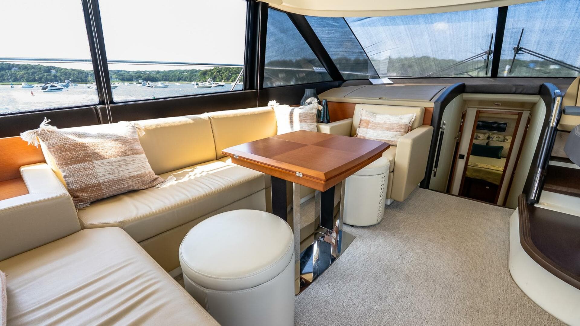 2014 Prestige 550 Flybridge
