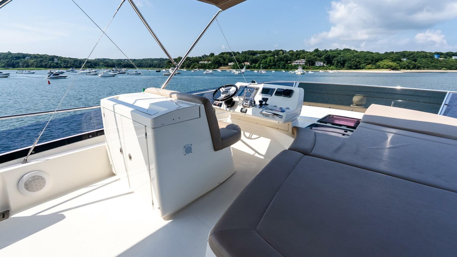 2014 Prestige 550 Flybridge