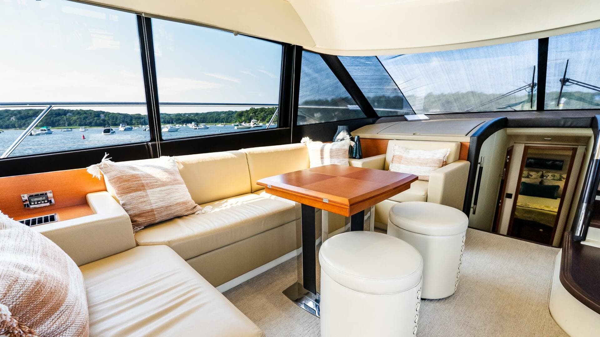 2014 Prestige 550 Flybridge