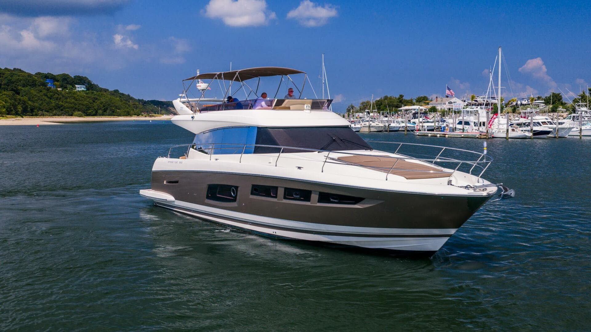 2014 Prestige 550 Flybridge