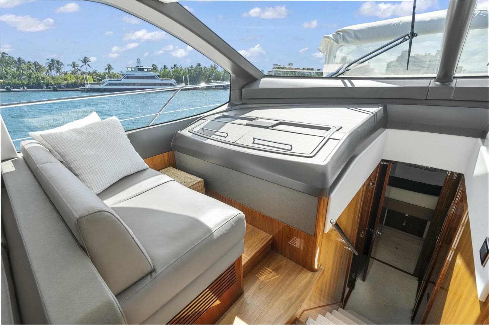 2019 Sunseeker Manhattan 66