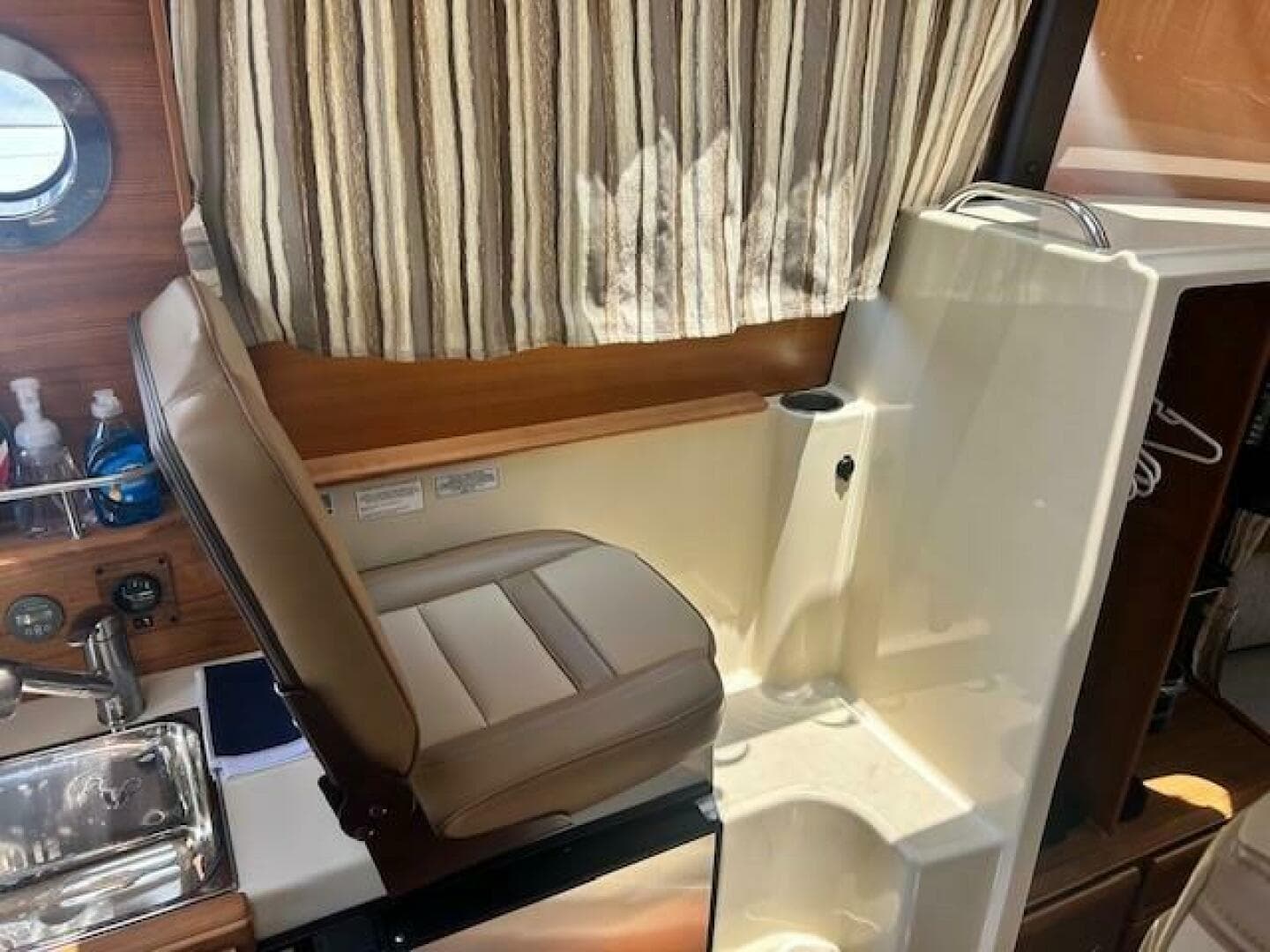 2024 Ranger Tugs R-27 Luxury Edition