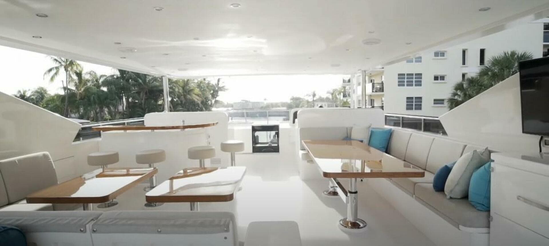 2017 Hargrave Raised Pilothouse