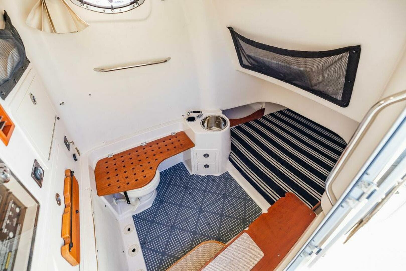 2016 Grady-White Canyon 336