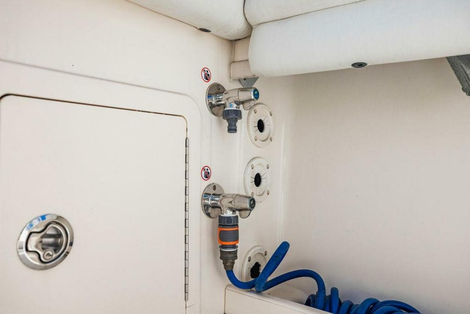 2016 Grady-White Canyon 336