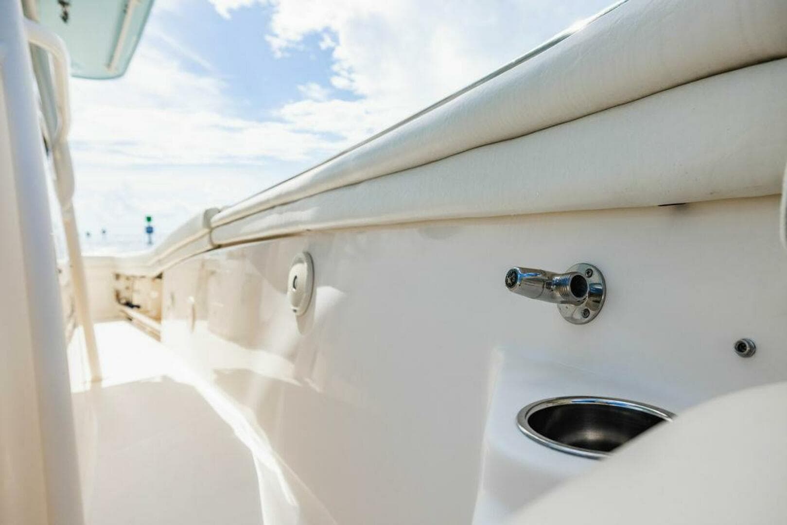 2016 Grady-White Canyon 336