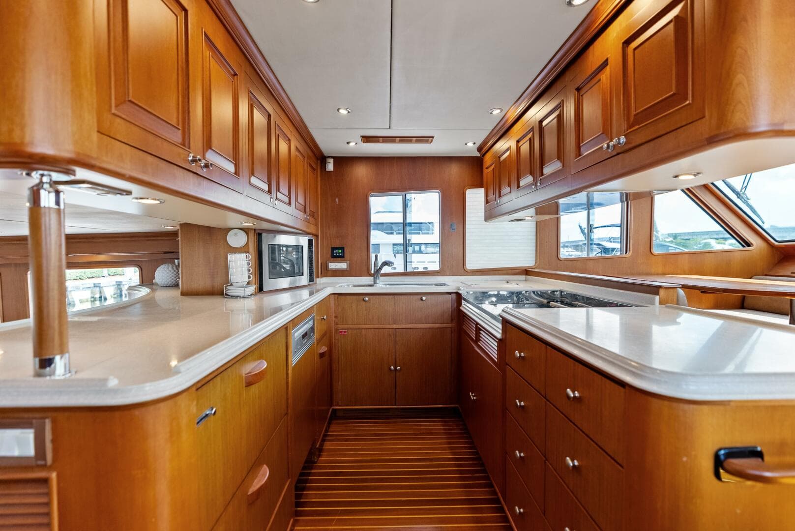 2005 Grand Banks 72 Aleutian RP