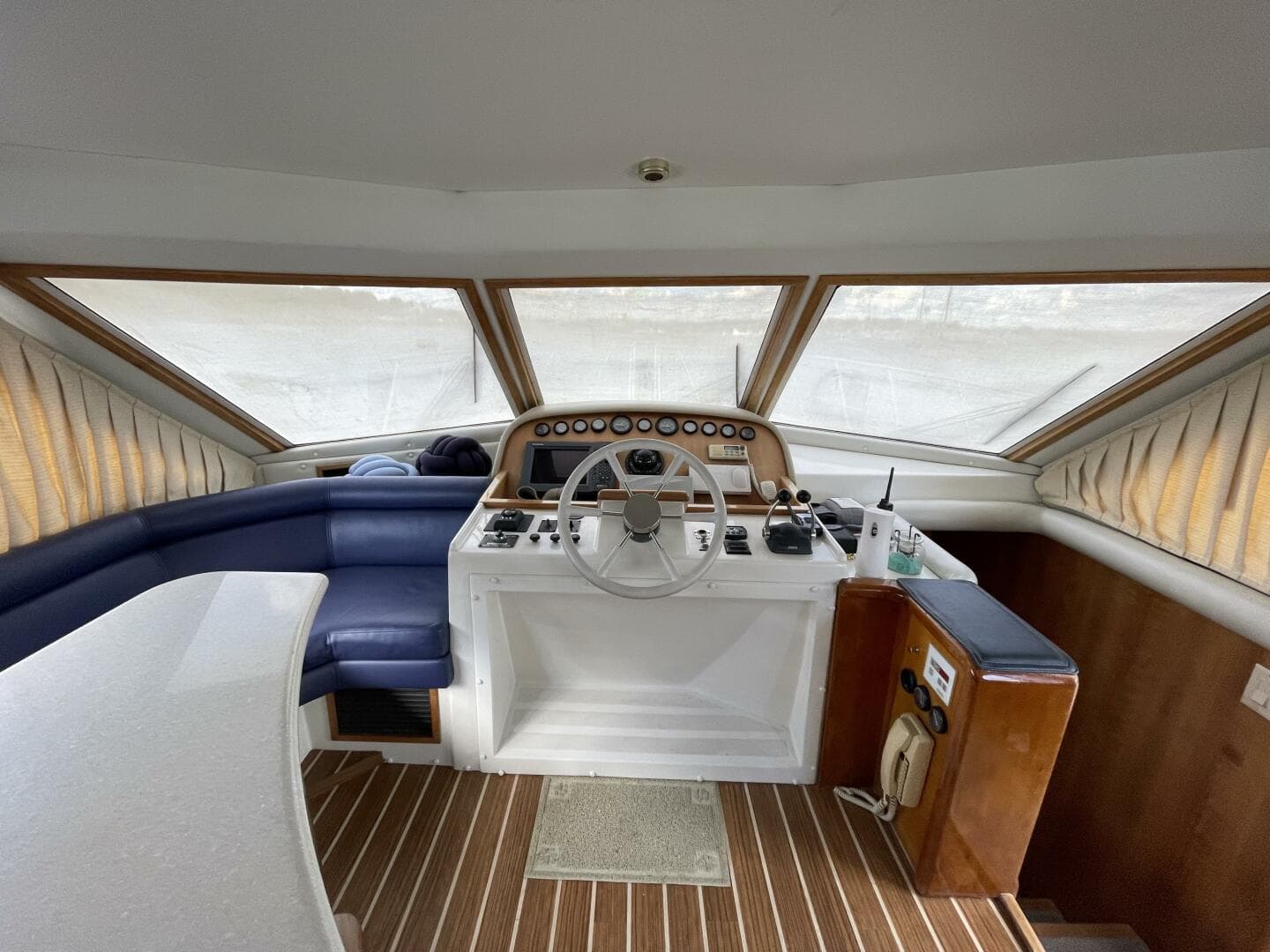 2002 Navigator 53 Classic