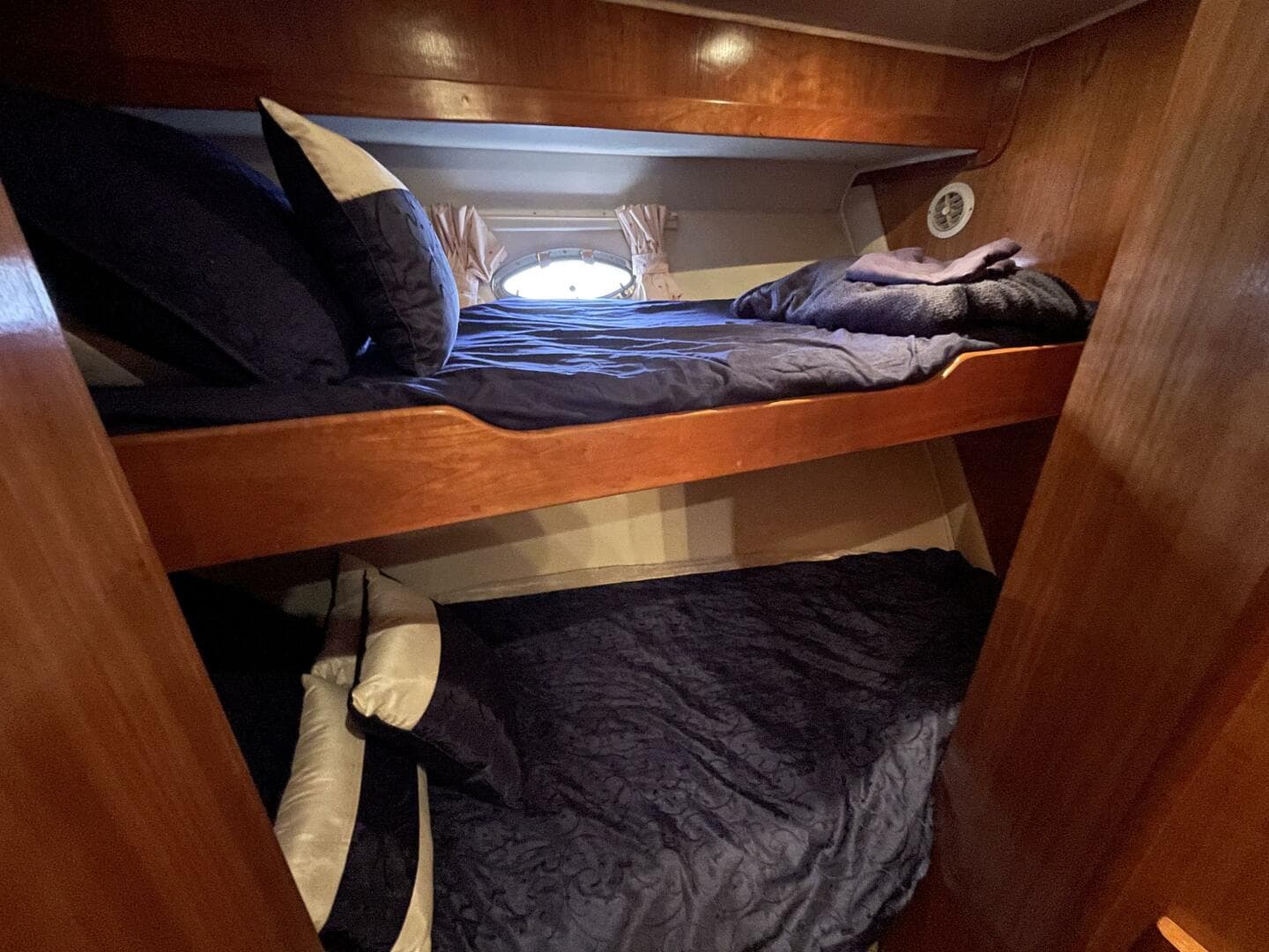 2002 Navigator 53 Classic