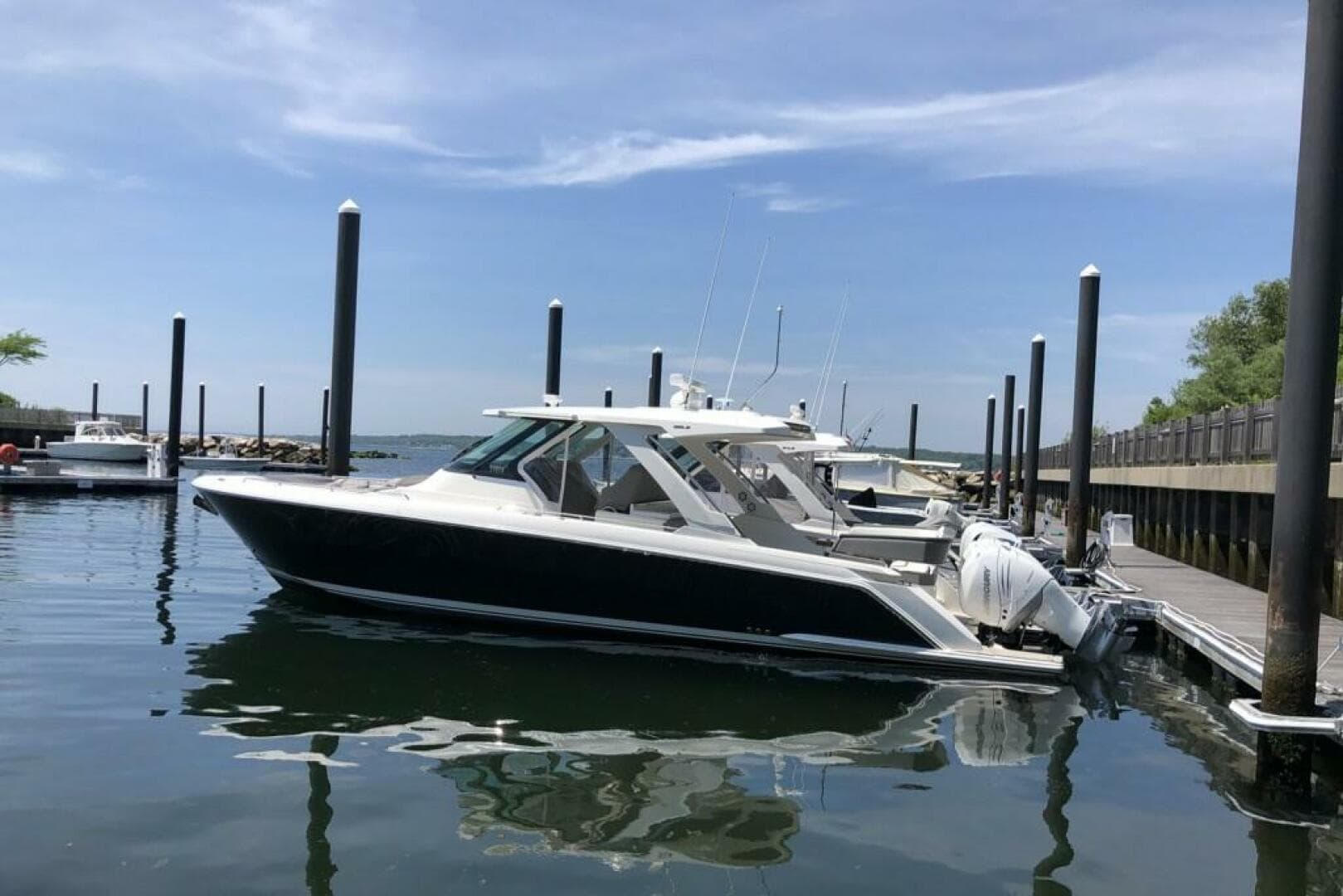 2021 Tiara Yachts 38 LS