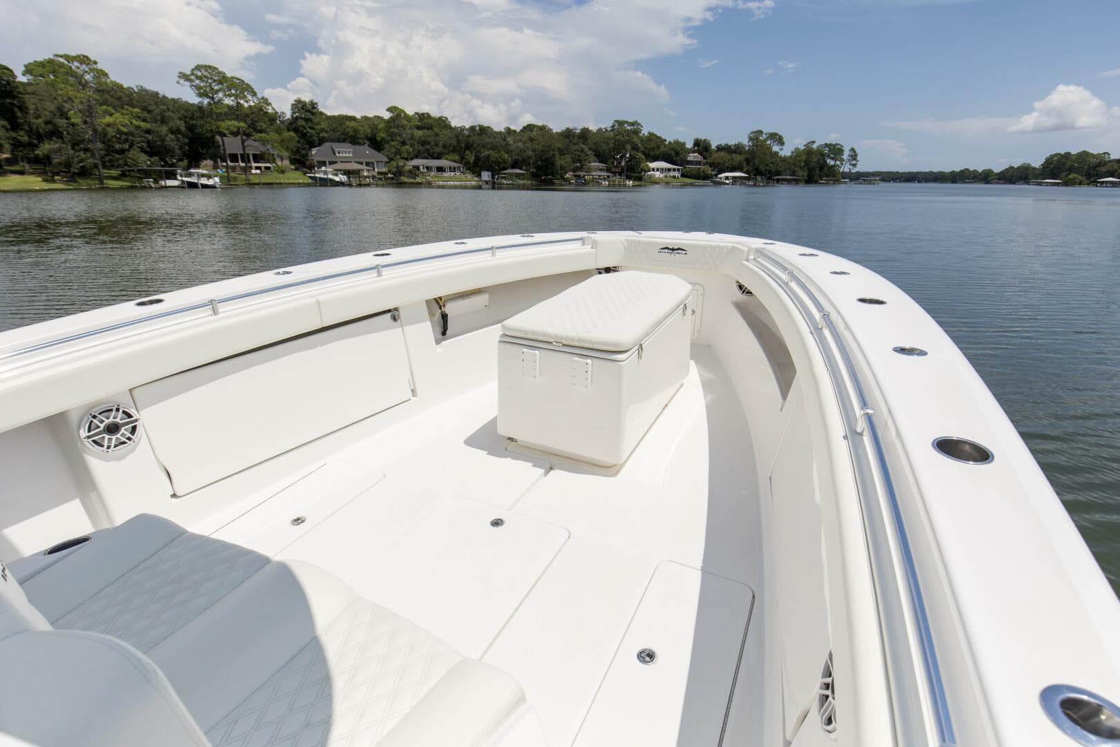 2020 Invincible 39 Open Fisherman Bow (3)