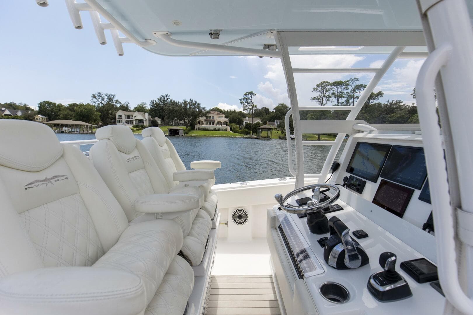 2020 Invincible 39 Open Fisherman Helm And Electronics (10)