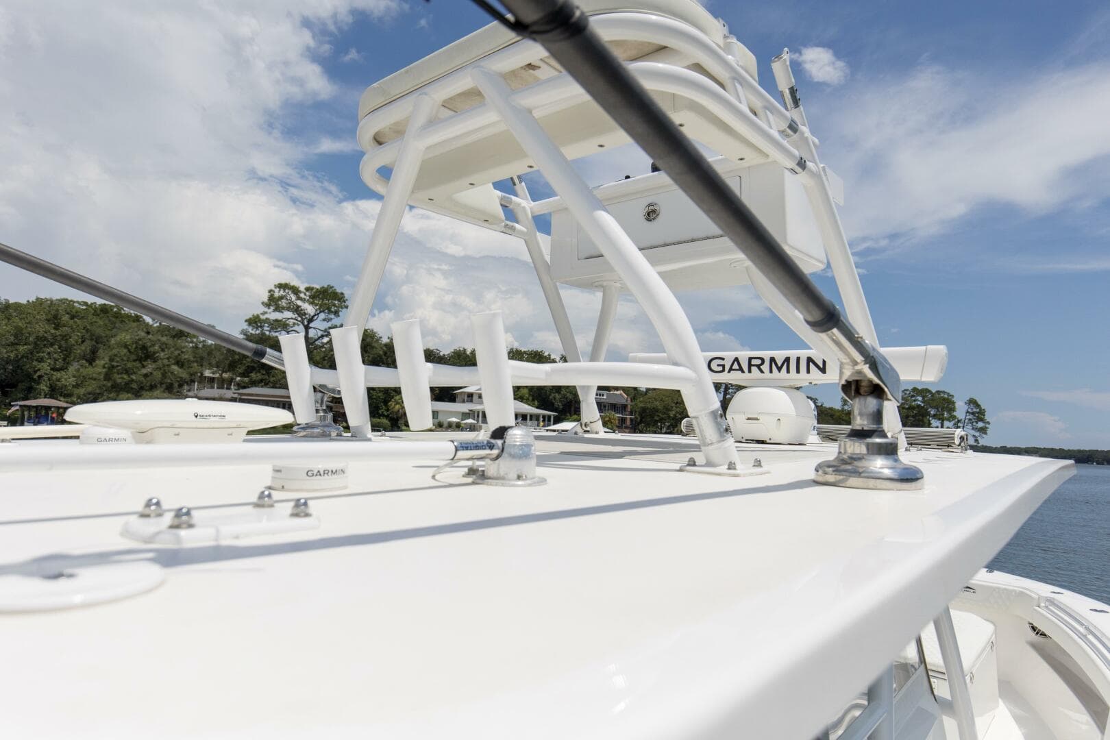 2020 Invincible 39 Open Fisherman Tower (1)