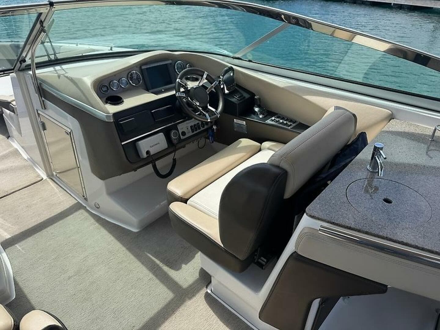 2013 Regal 3200 Bowrider