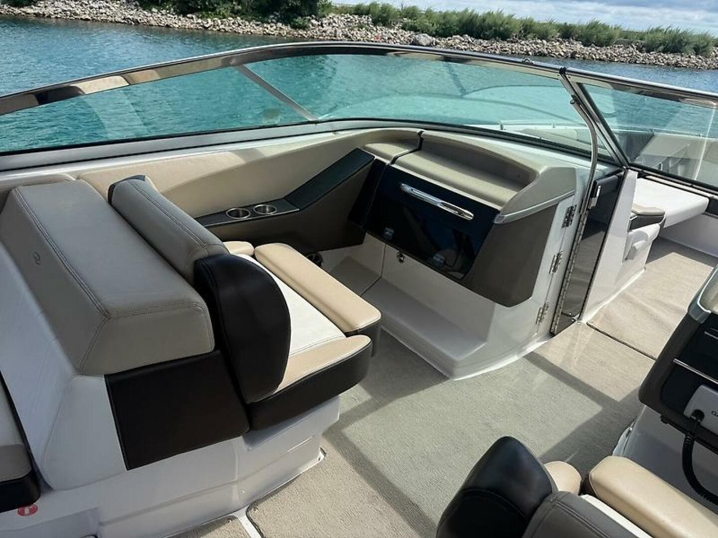 2013 Regal 3200 Bowrider