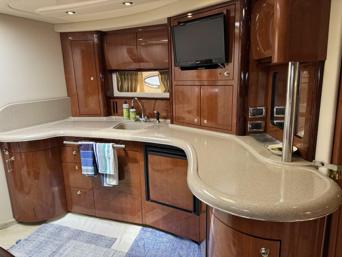 2003 Sea Ray 420 Sundancer