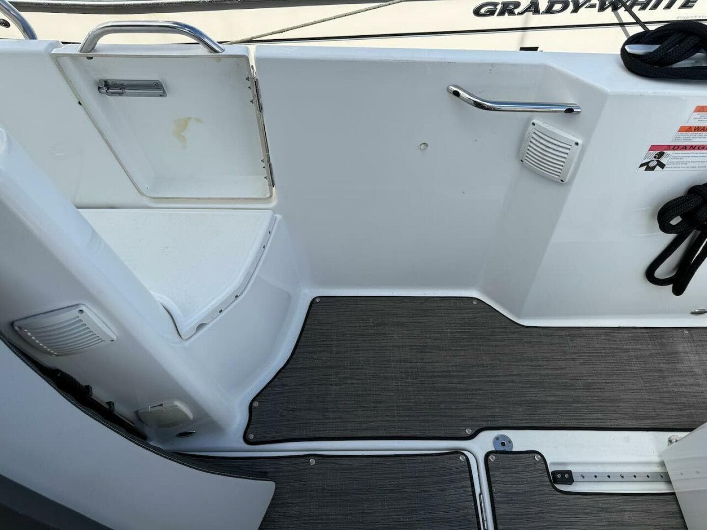 2021 Jeanneau NC 895