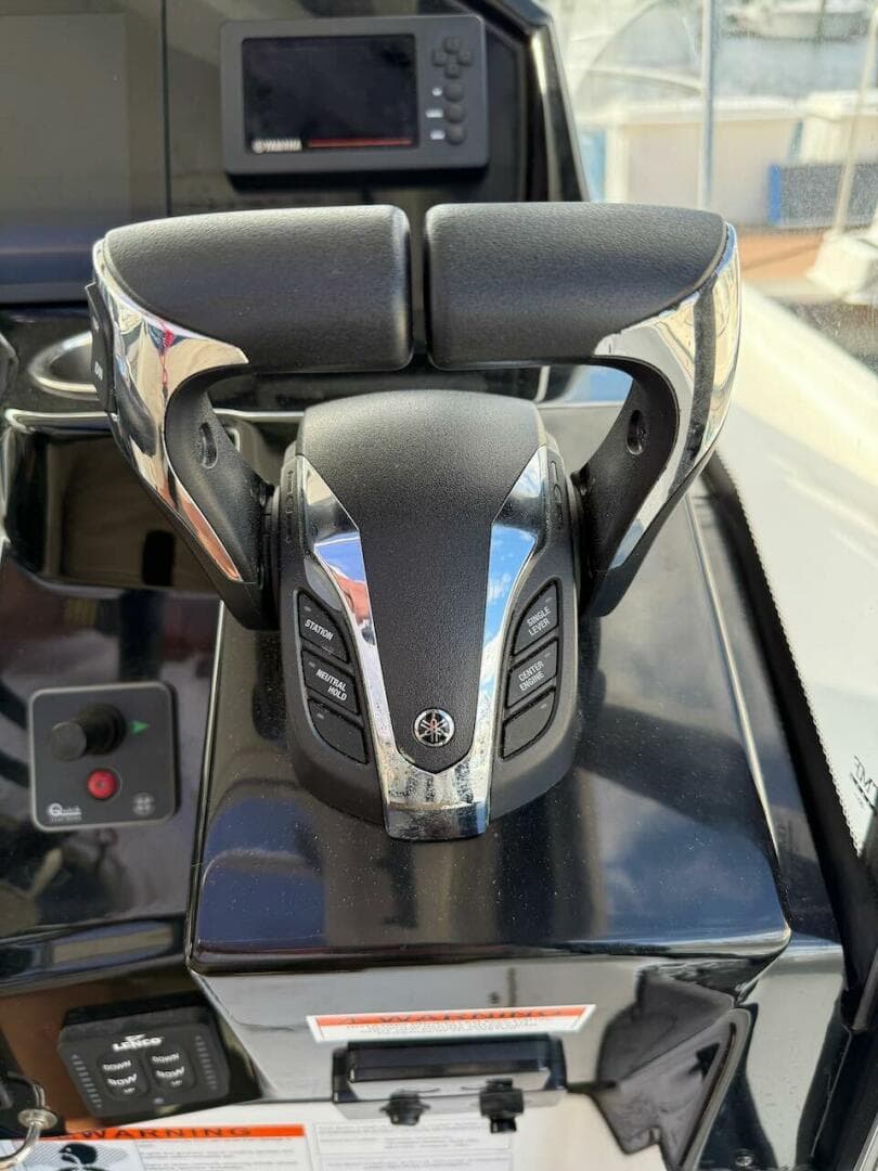 2021 Jeanneau NC 895