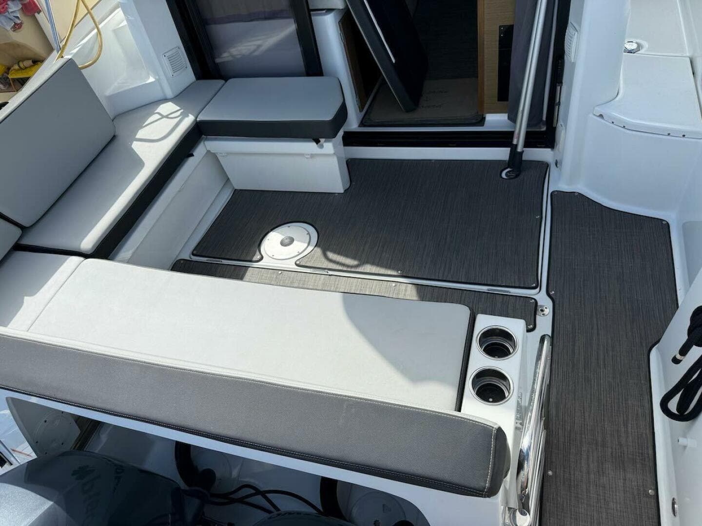 2021 Jeanneau NC 895