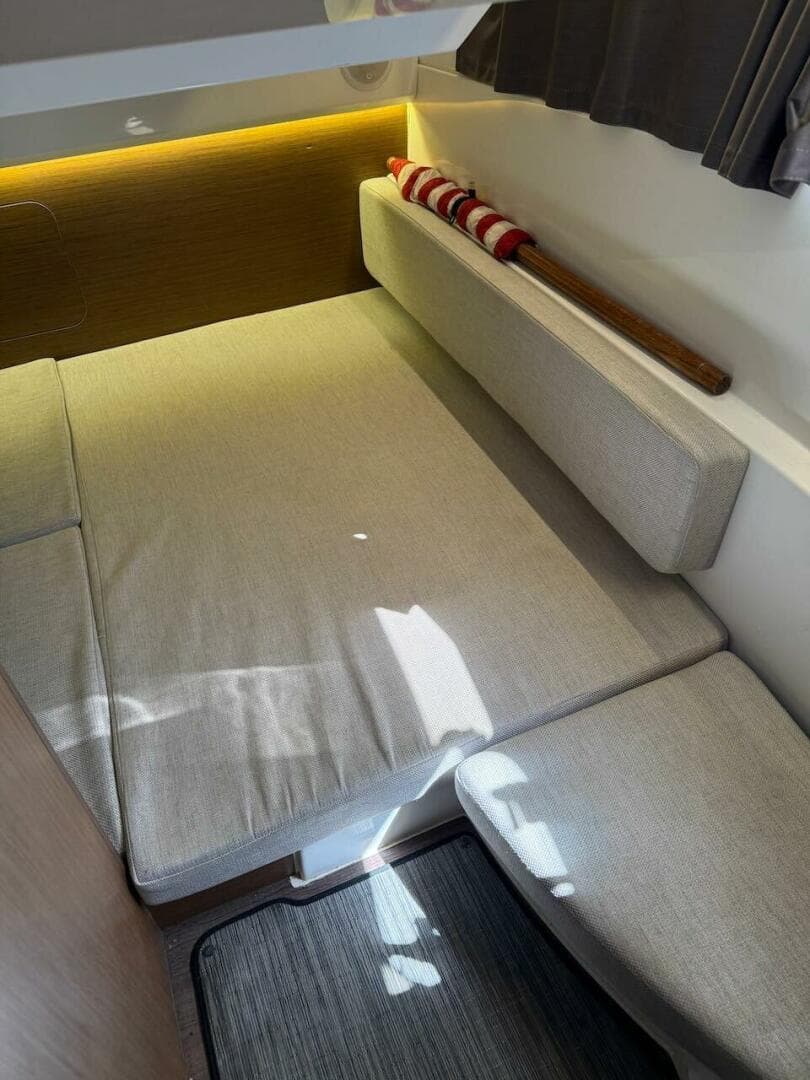 2021 Jeanneau NC 895