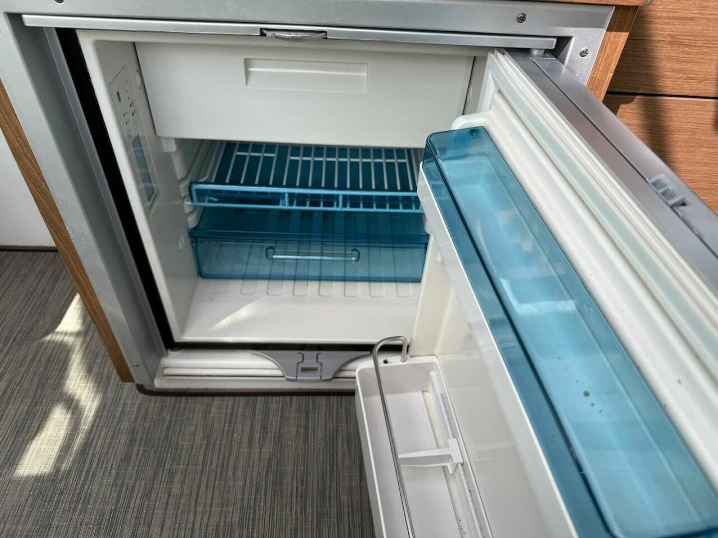 2021 Jeanneau NC 895