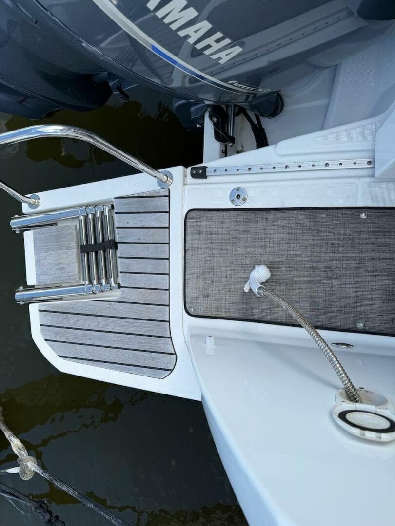 2021 Jeanneau NC 895