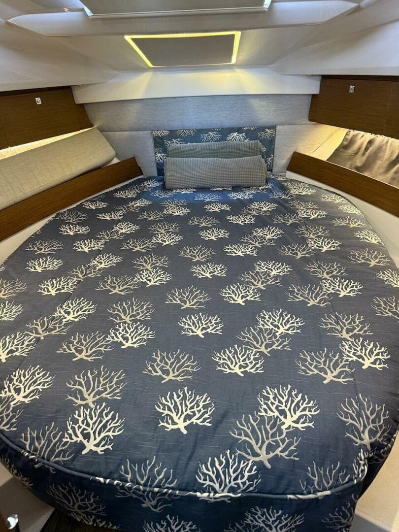 2021 Jeanneau NC 895