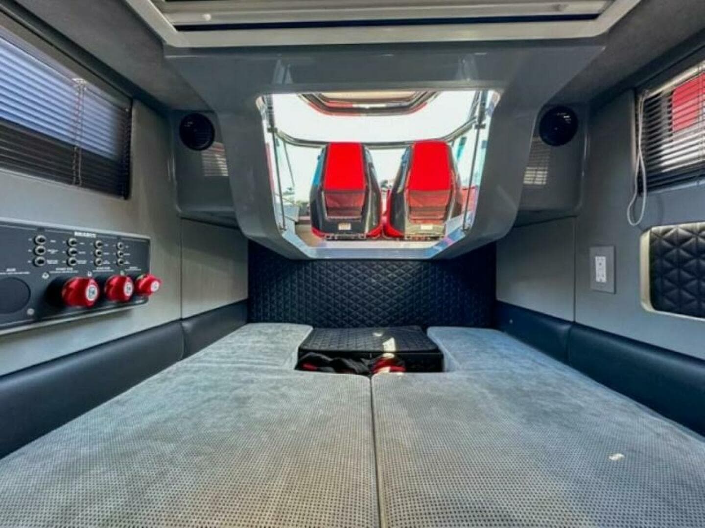 2023 Brabus Shadow 500