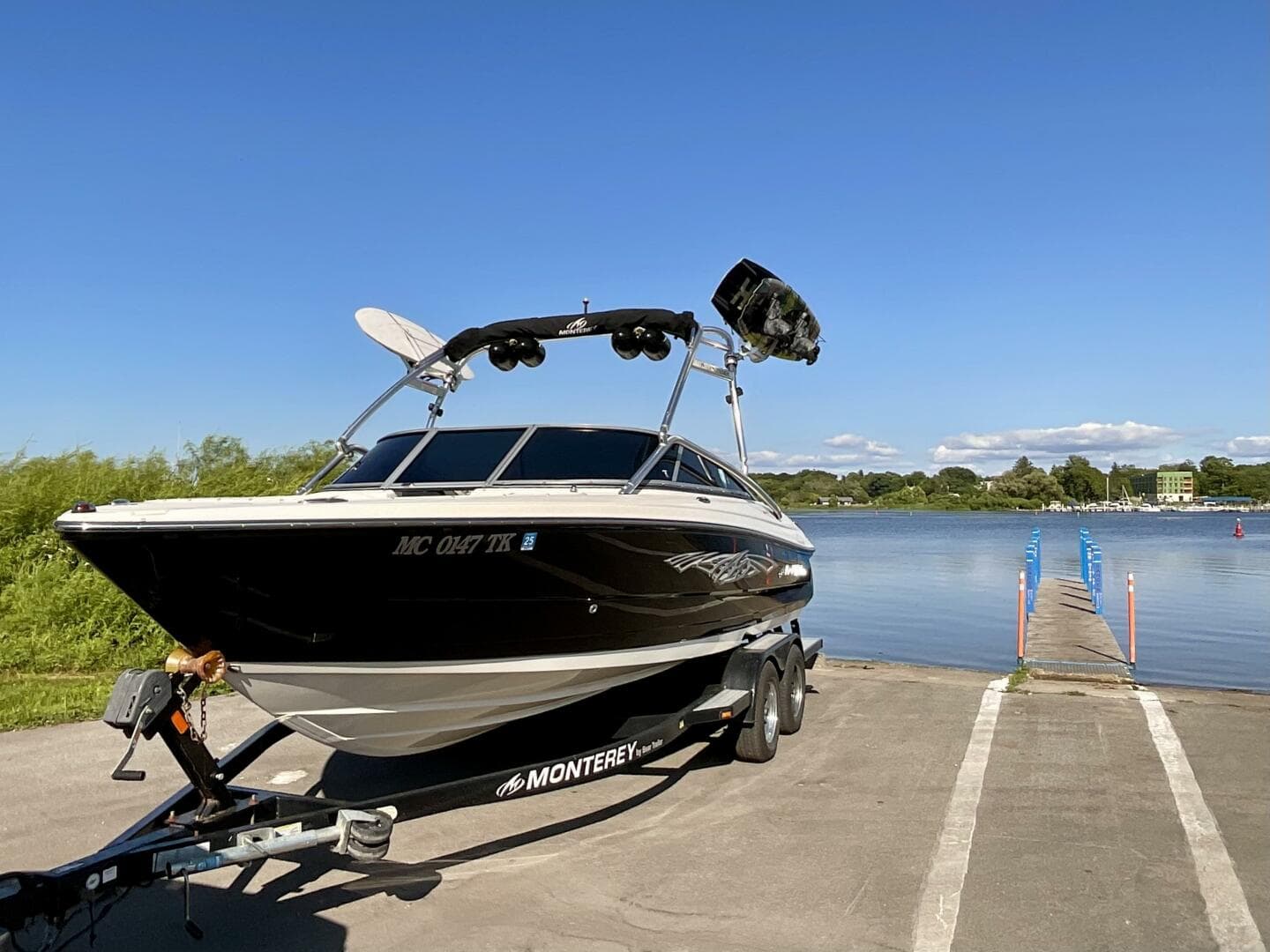 2012 Monterey 224 FS