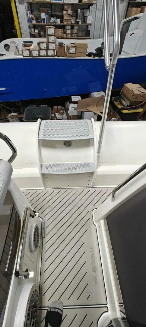 2024 Zodiac Medline 9 NEO