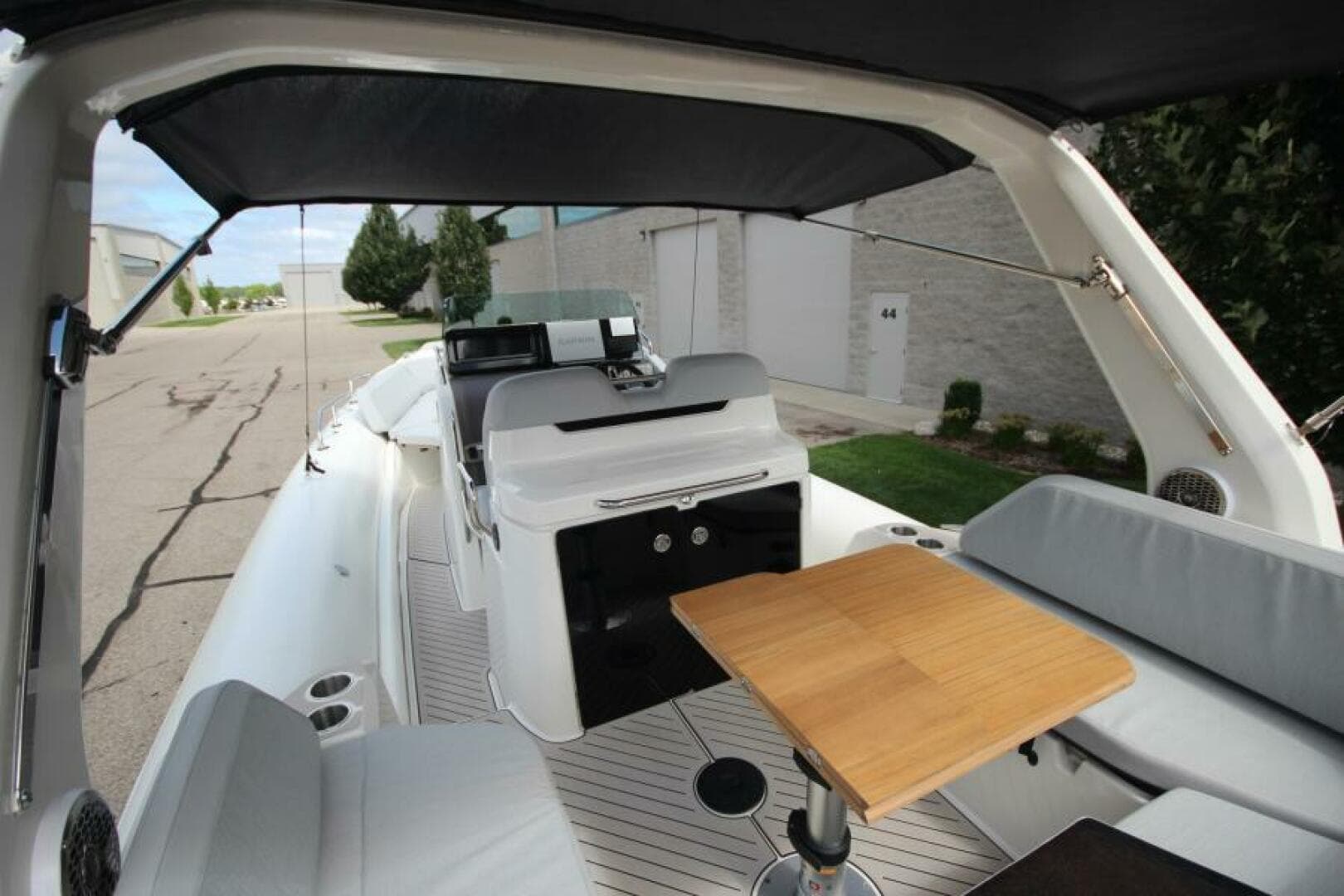 2024 Zodiac Medline 9 NEO