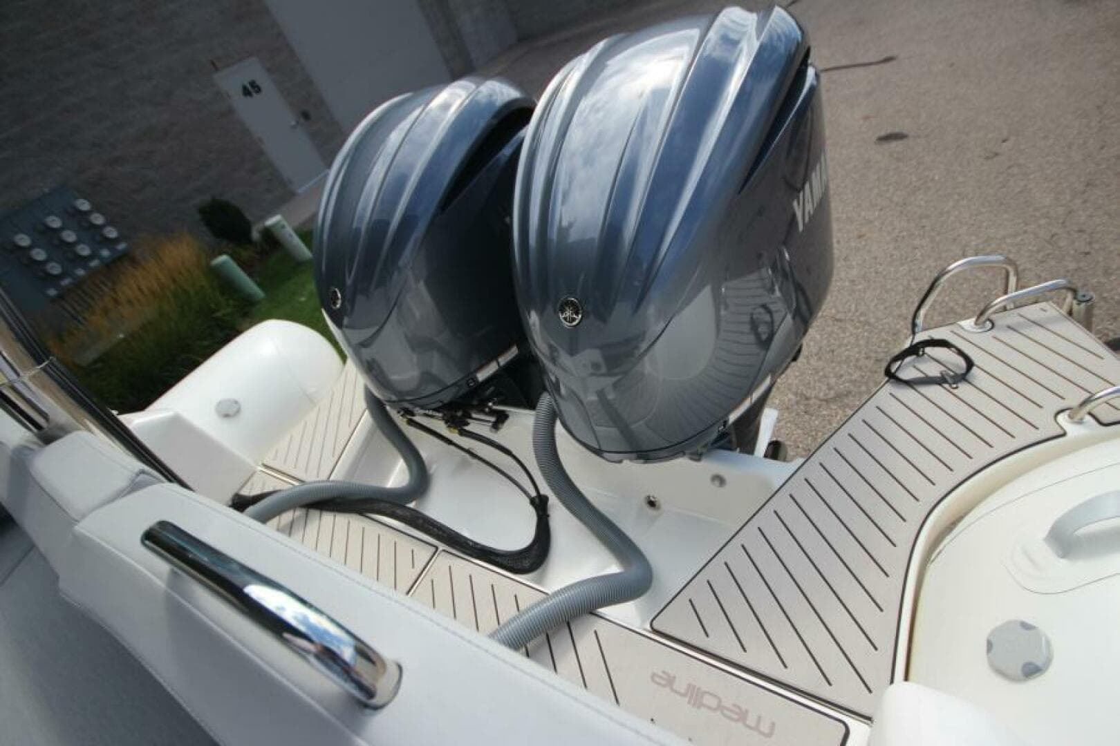 2024 Zodiac Medline 9 NEO