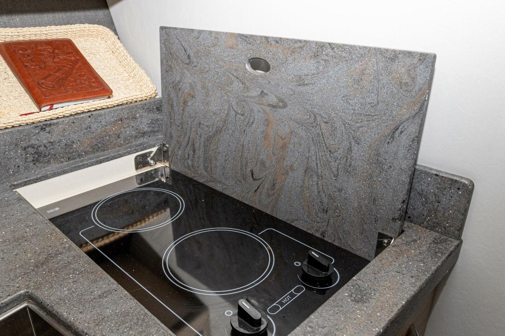 2018 Formula 37 Performance Cruiser