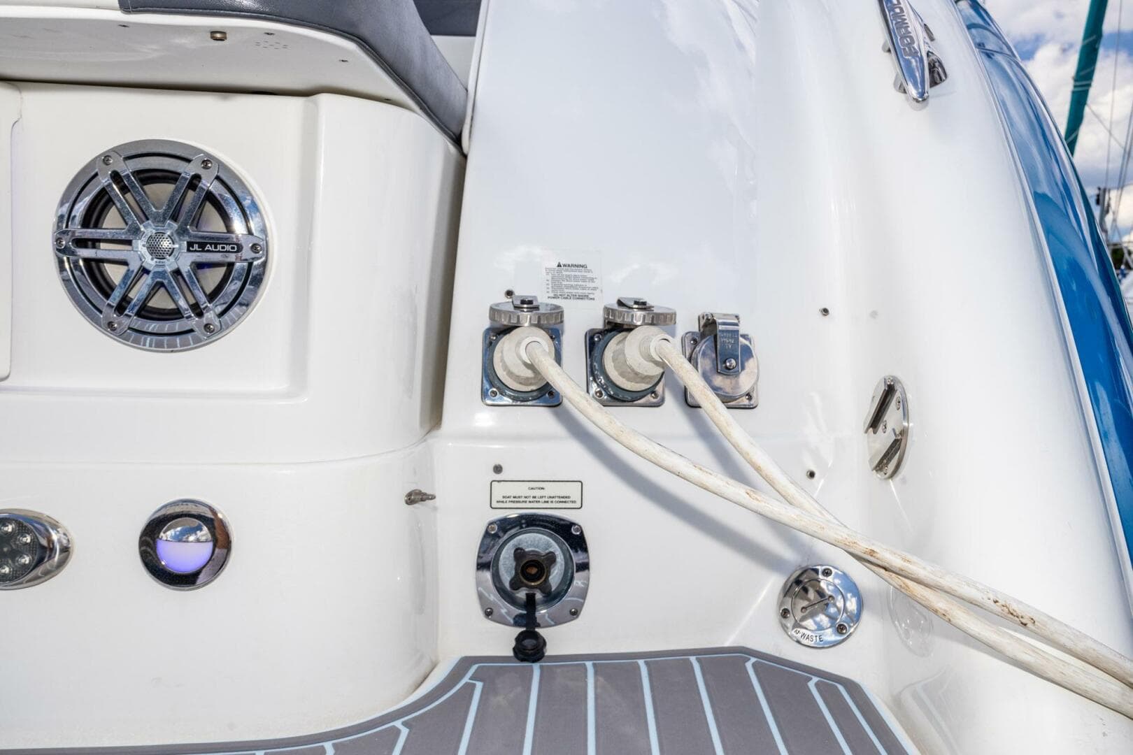 2018 Formula 37 Performance Cruiser