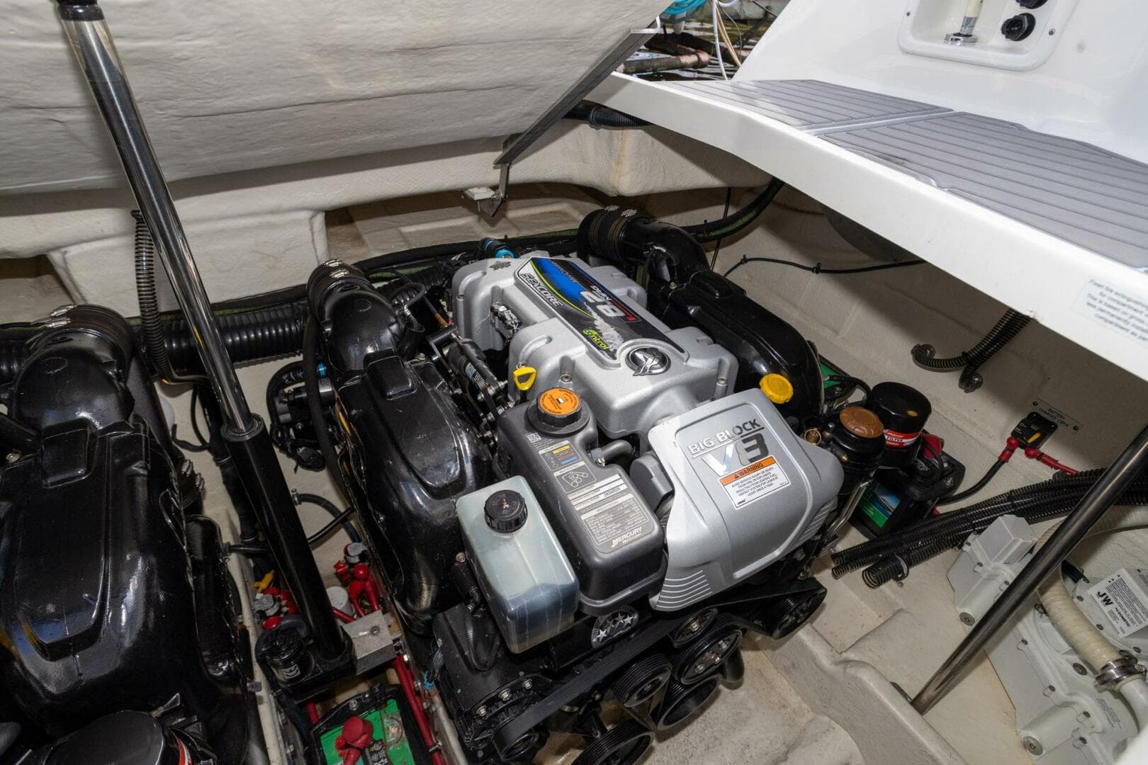 2018 Formula 37 Performance Cruiser