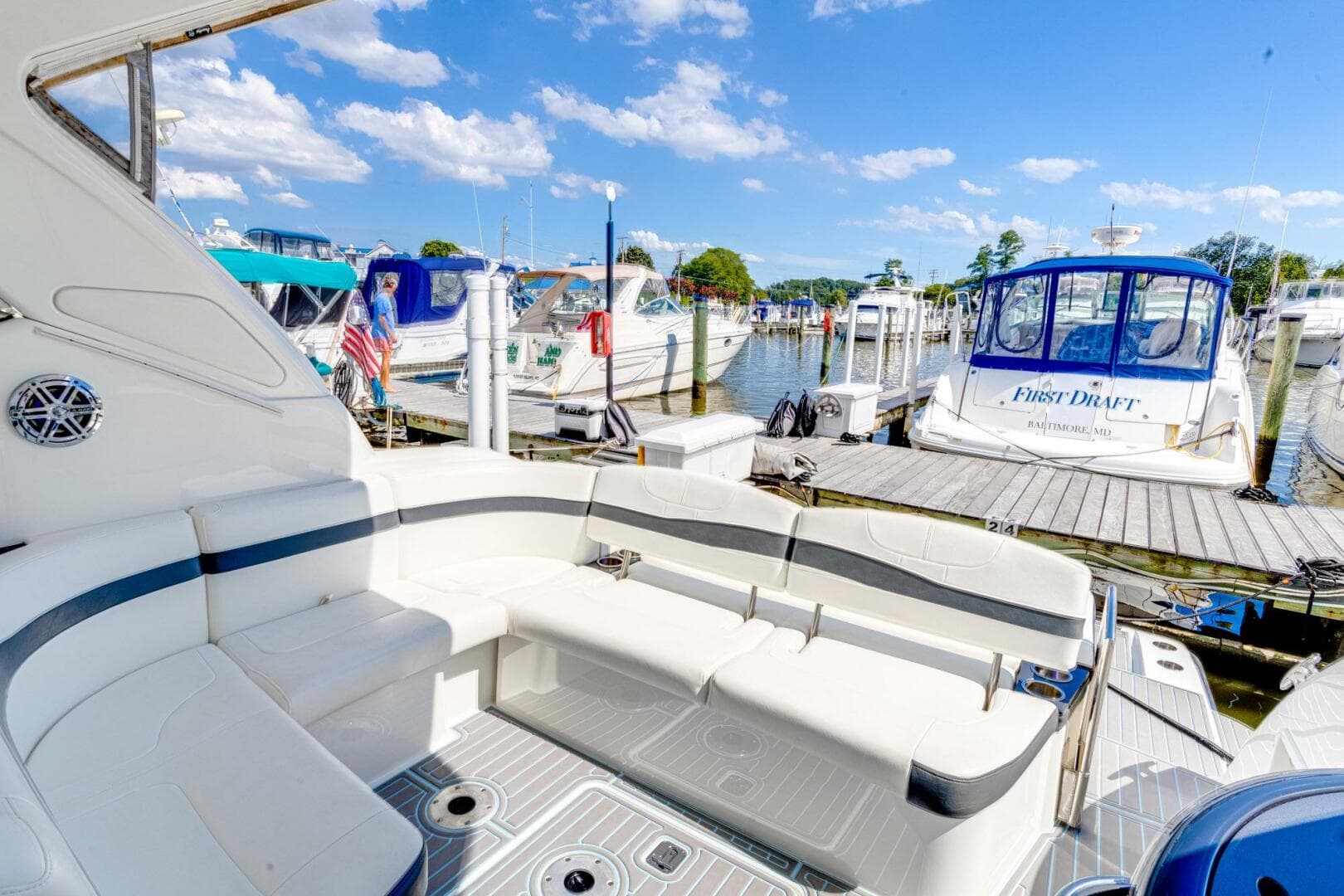 2018 Formula 37 Performance Cruiser