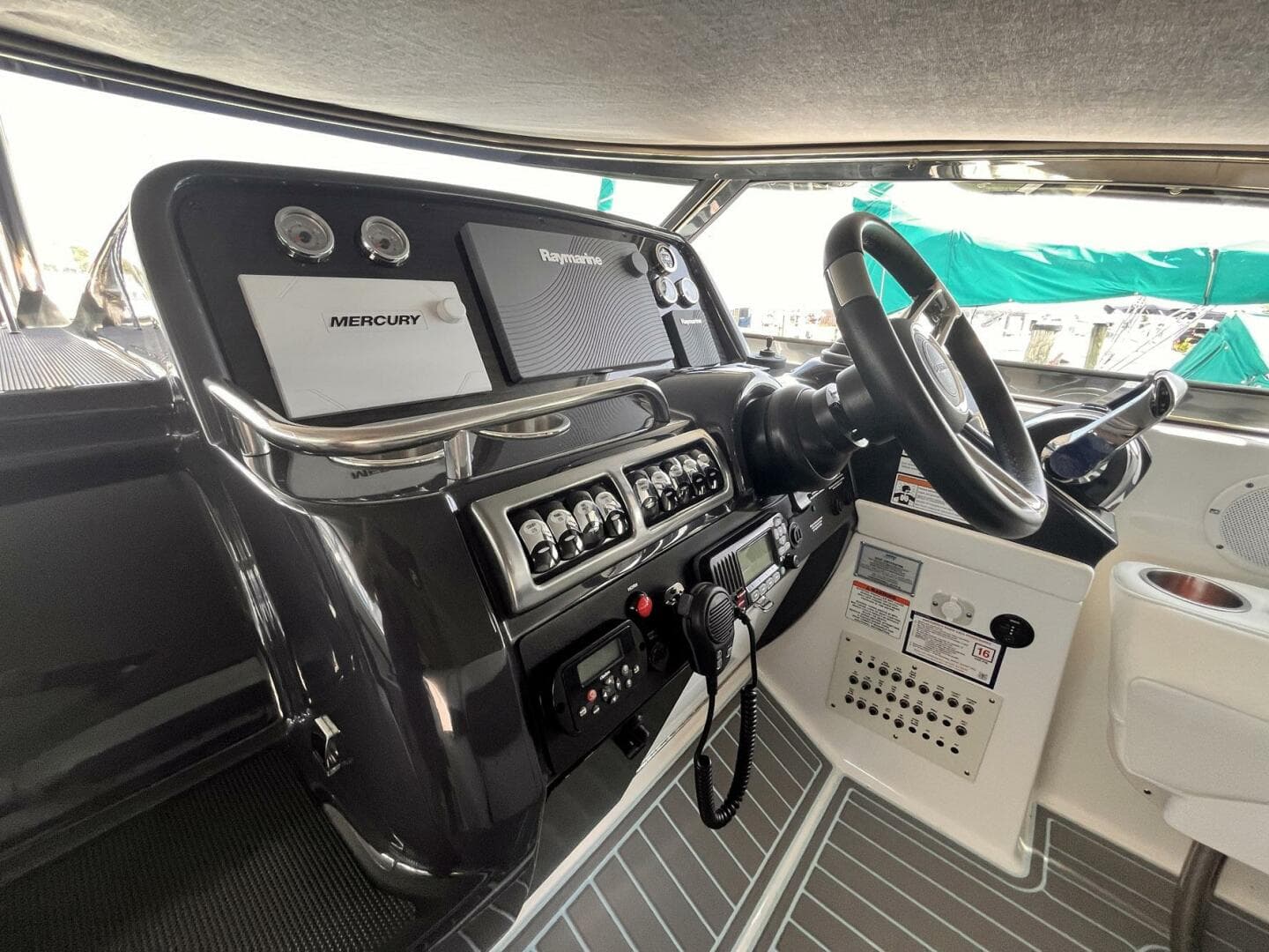 2018 Formula 37 Performance Cruiser