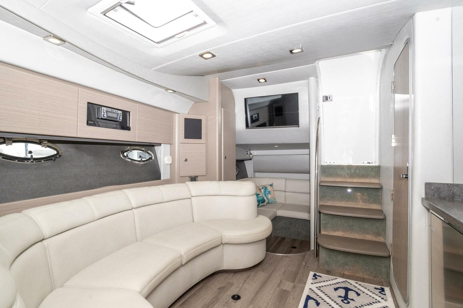 2018 Formula 37 Performance Cruiser