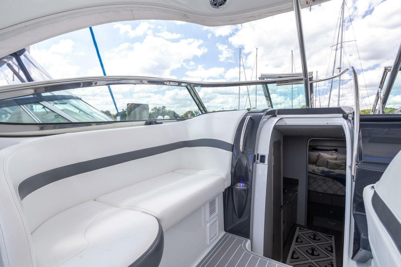 2018 Formula 37 Performance Cruiser