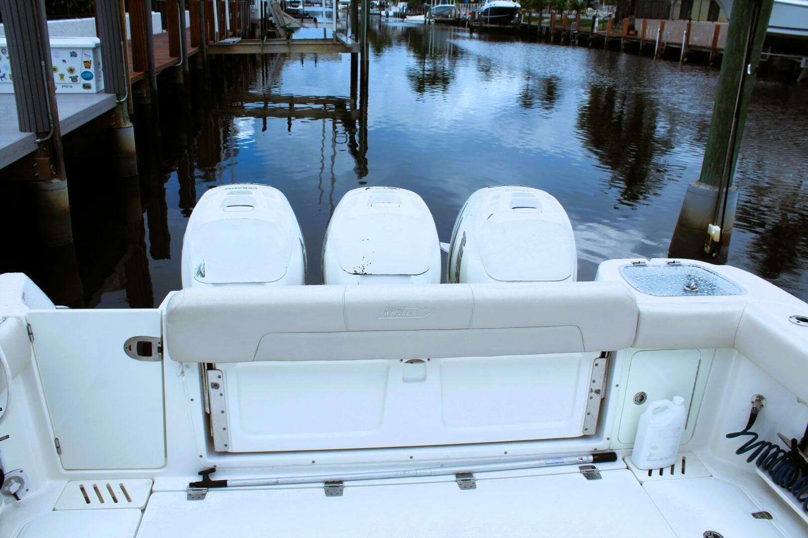 2017 Boston Whaler 345 Conquest
